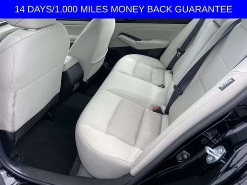 Used 2024 Nissan Altima 2.5 SV w/ SV Premium Package FWD image 16