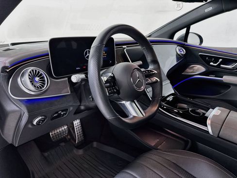 Used 2022 Mercedes-Benz EQS 450+ Sedan image 10