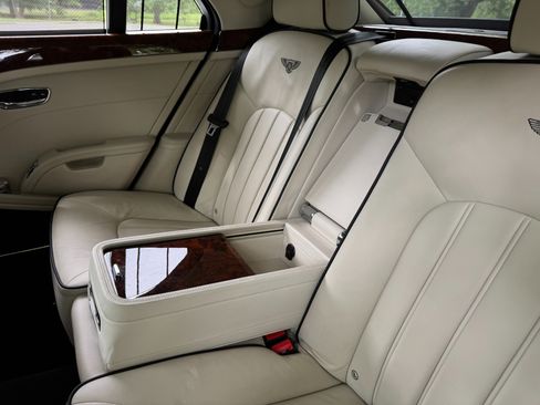 Used 2013 Bentley Mulsanne w/ Rear Entertainment Pkg image 68