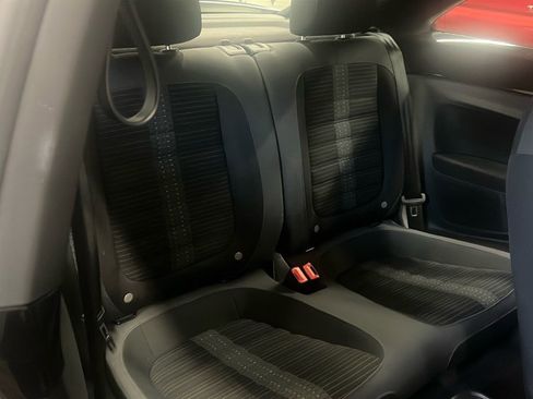 Used 2012 Volkswagen Beetle Turbo image 8