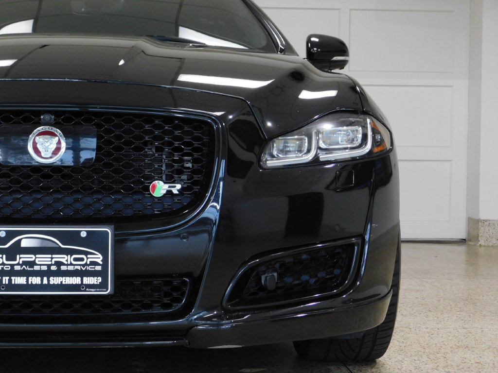 Used 2018 Jaguar XJ RWD image 17