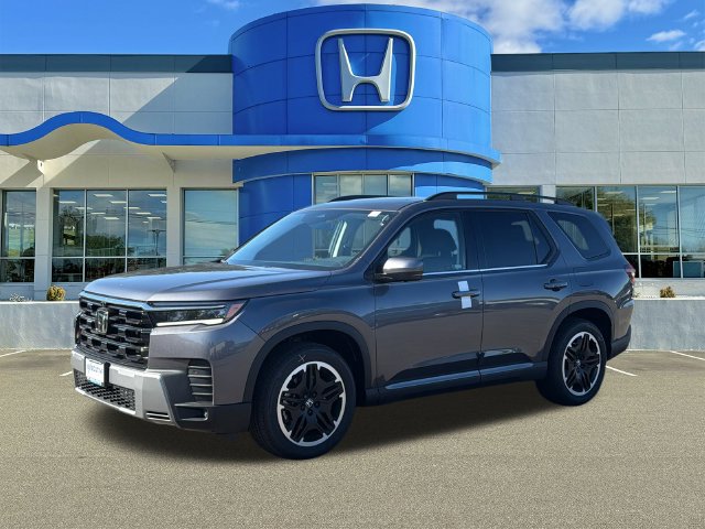 New 2026 Honda Pilot Touring image 3