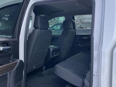 Used 2022 Chevrolet Silverado 1500 LT Trail Boss w/ Bed Protection Package image 12