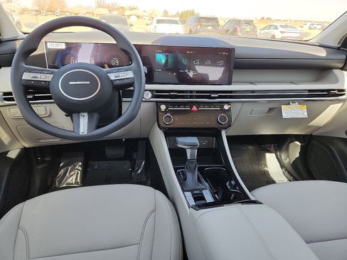 New 2026 Hyundai Tucson SEL image 11