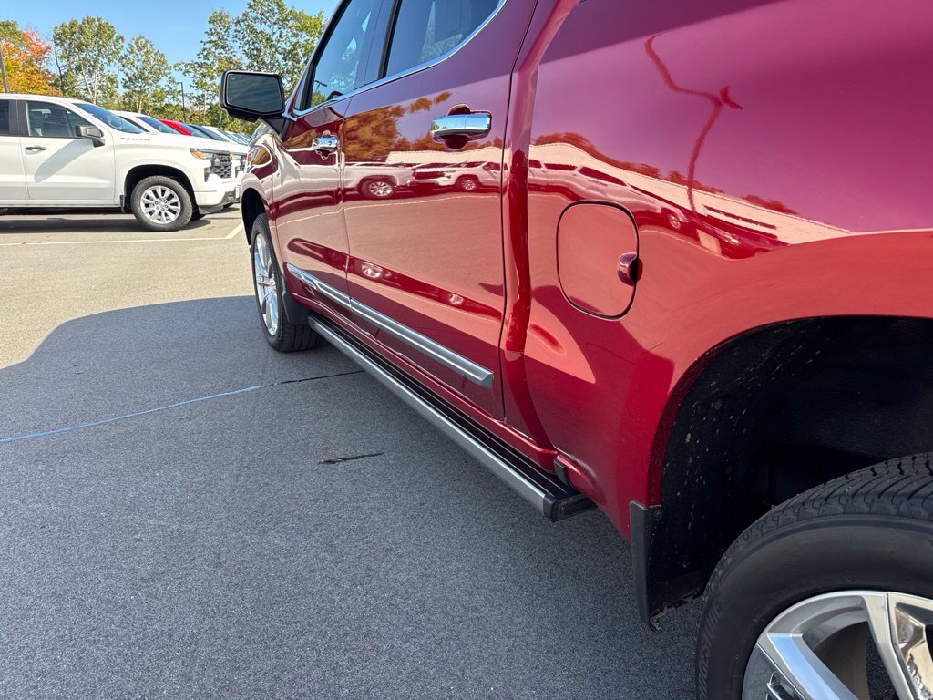 Used 2025 Chevrolet Silverado 1500 High Country AWD/4WD image 12