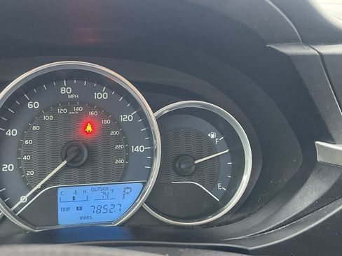 Used 2016 Toyota Corolla L FWD image 12