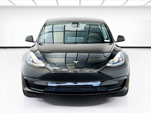 Used 2021 Tesla Model 3 Standard Range Plus RWD image 2