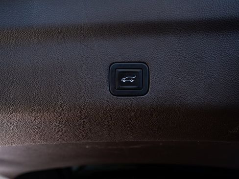 Used 2021 Cadillac Escalade Sport w/ Driver Assist Tech Package image 63