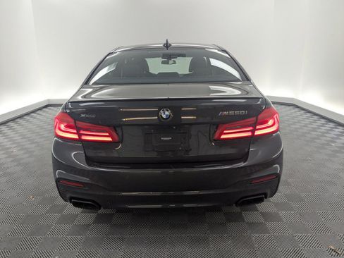 Used 2018 BMW M550i xDrive image 10
