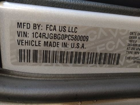 Used 2023 Jeep Grand Cherokee Limited RWD image 33