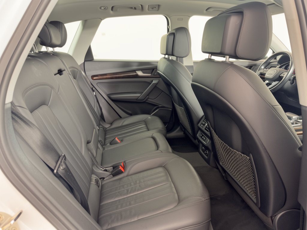 Used 2020 Audi Q5 2.0T Premium Plus w/ Premium Plus Package AWD/4WD image 29