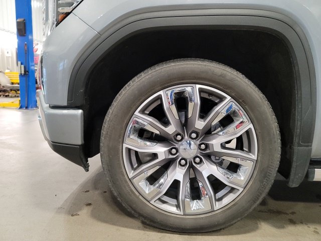 Used 2024 GMC Sierra 1500 Denali w/ Denali Reserve Package AWD/4WD image 12