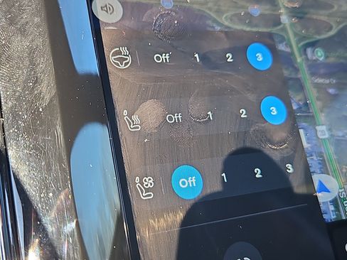 Used 2025 Volvo XC60 B5 Ultra w/ Protection Package Premier image 14