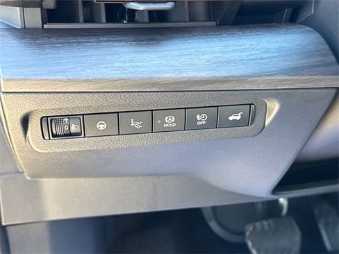 Certified 2024 Nissan Ariya AWD image 24