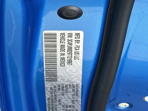 New 2026 Jeep Cherokee Laredo image 16