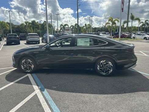 New 2026 Hyundai Sonata SEL FWD image 9