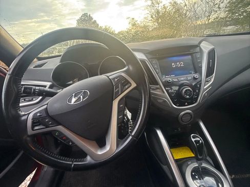 Used 2016 Hyundai Veloster w/ Option Group 02 image 8