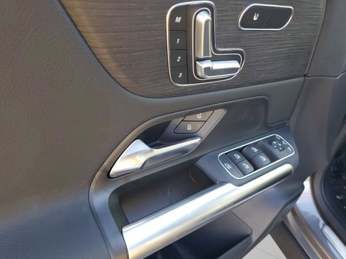 Certified 2026 Mercedes-Benz GLA 250 image 33