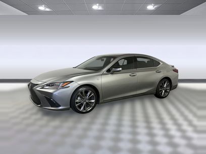 Used 2019 Lexus ES 350 F Sport w/ Accessory Package 2