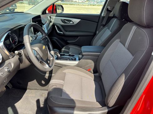 Used 2025 Chevrolet Blazer LT FWD image 27