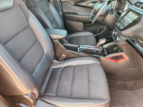 Used 2021 Chevrolet TrailBlazer RS w/ Sun and Liftgate Package FWD image 15