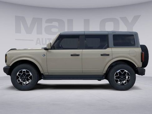 New 2026 Ford Bronco Outer Banks AWD/4WD image 3