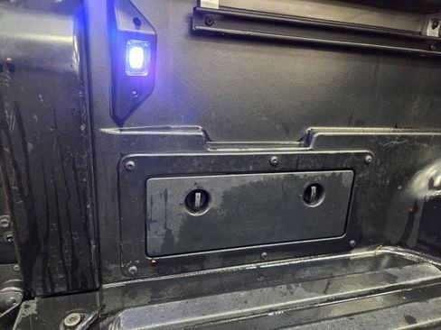 Used 2016 Toyota Tacoma TRD Sport image 34