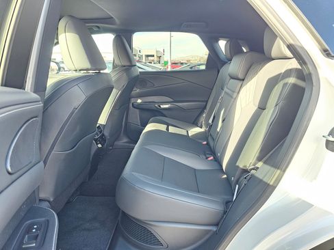 Used 2026 Lexus RX 350h w/ Convenience Package image 17