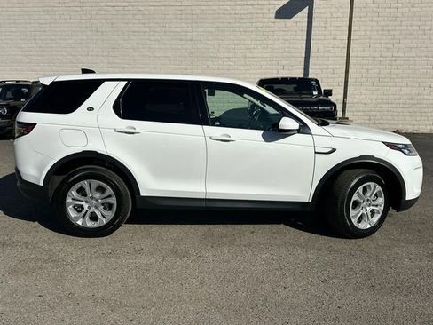 Used 2023 Land Rover Discovery Sport S image 3