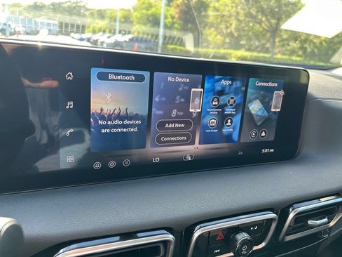 New 2026 Nissan Sentra SR w/ Floor Mat Package FWD image 30