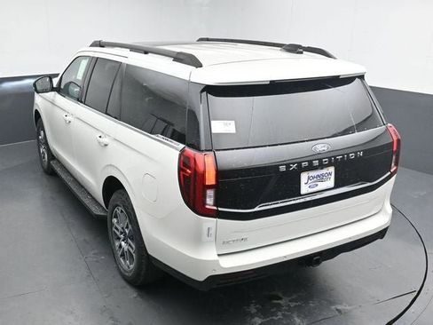 New 2026 Ford Expedition Active image 20