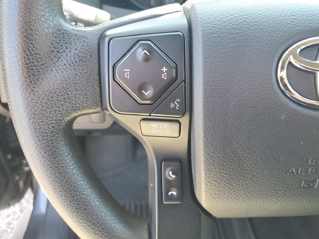 Used 2020 Toyota Tacoma SR AWD/4WD image 12