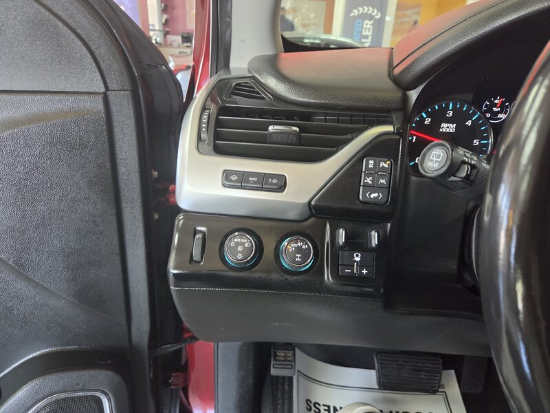 Used 2020 Chevrolet Suburban Premier w/ Max Trailering Package AWD/4WD image 34