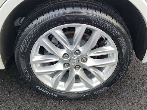 Used 2019 Buick Envision Premium image 33