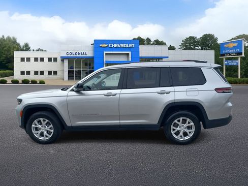 Used 2023 Jeep Grand Cherokee L Limited AWD/4WD image 6