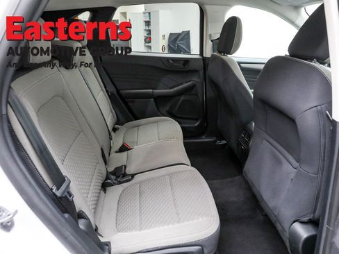 Used 2022 Ford Escape SE w/ Cold Weather Package image 22