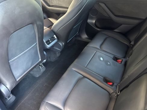 Used 2020 Tesla Model Y Performance AWD/4WD image 28