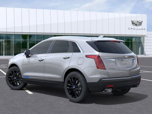 New 2025 Cadillac XT5 Luxury w/ LPO, Blue Accent Package image 18