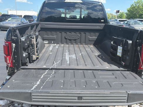 Used 2018 Ford F150 Raptor w/ Equipment Group 802A Luxury image 19