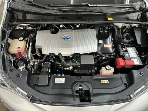 Used 2018 Toyota Prius Two w/ Prius Two Safety Plus Package FWD image 13