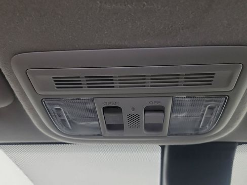 Used 2018 Honda Fit EX image 33