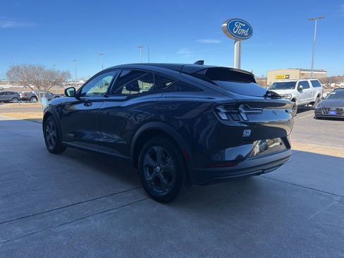 Used 2022 Ford Mustang Mach-E Select image 6