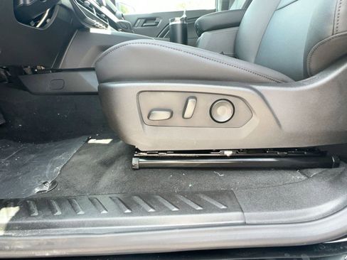 New 2025 Chevrolet Colorado Trail Boss w/ Midnight Edition image 13