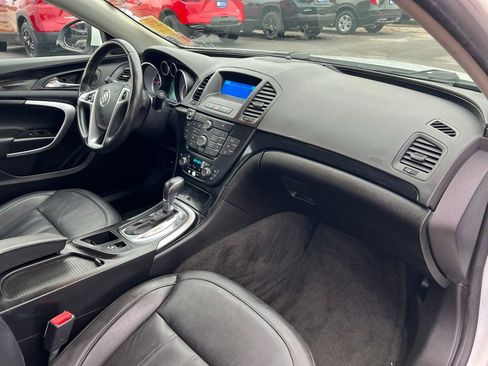 Used 2012 Buick Regal Premium image 24