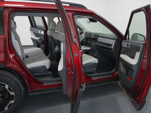 Used 2025 Hyundai Santa Fe SEL image 39