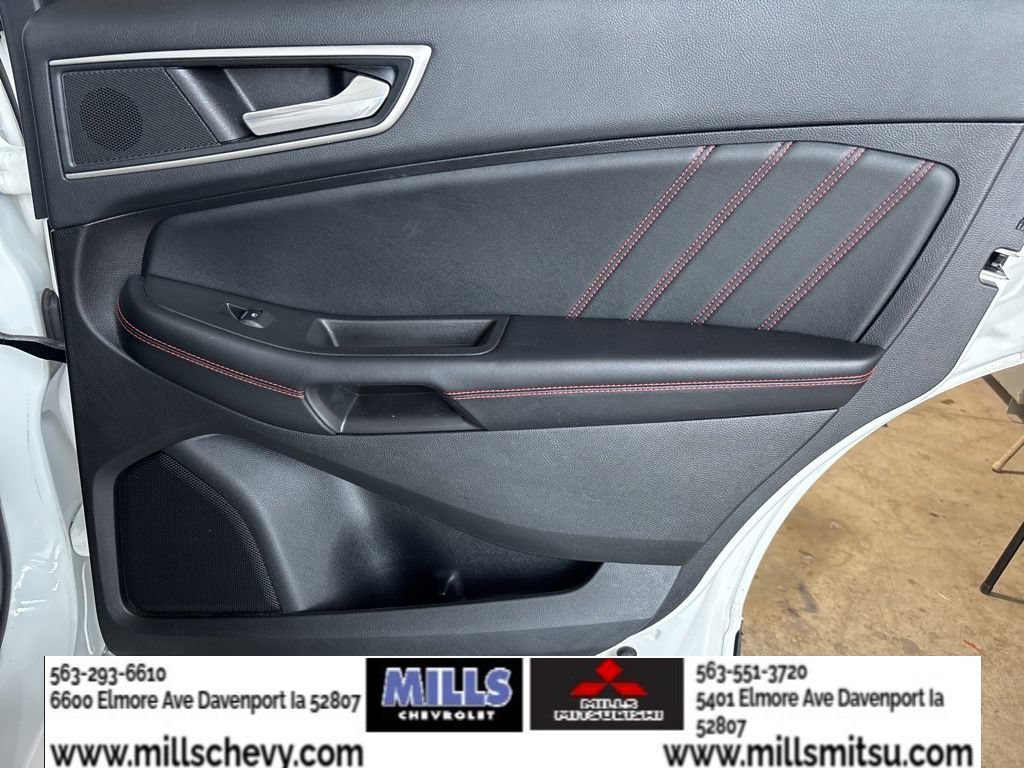 Used 2022 Ford Edge ST-Line w/ Cold Weather Package AWD/4WD image 15