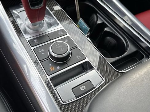 Used 2021 Land Rover Range Rover Sport SVR image 54