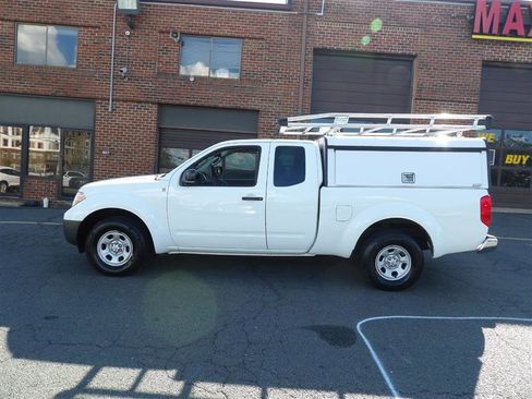 Used 2017 Nissan Frontier S image 4