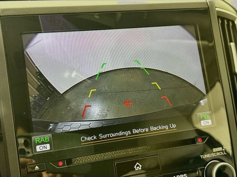Used 2019 Subaru Crosstrek 2.0i Limited w/ Moonroof Package w/Navigation AWD/4WD image 16