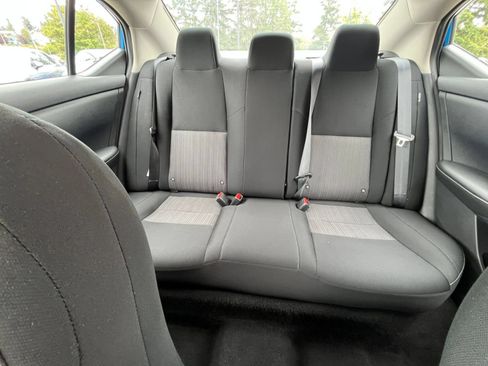 Used 2025 Nissan Sentra SV FWD image 33
